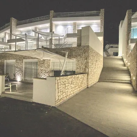 Apt Ristola Deluxe Vakantiehuis